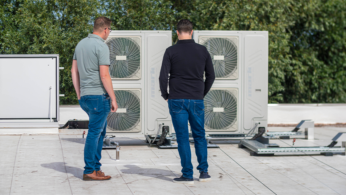 mark-mdx-Waermepumpen-Dachinstallation