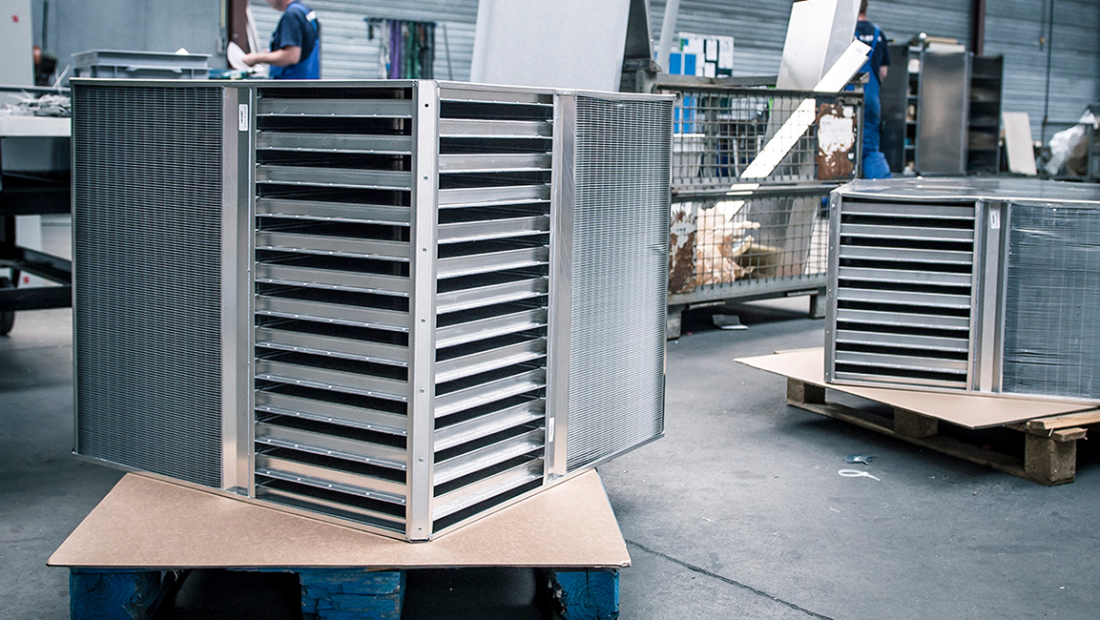 In unserem Werk in Veendam, im Norden der Niederlande, produziert Mark Climate Technology ein Sortiment zum Heizen, Kühlen und Lüften großer Gebäude.